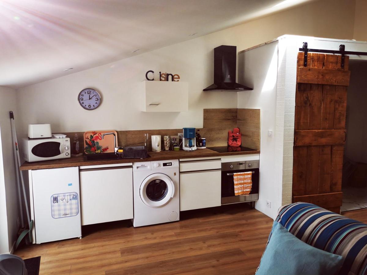 Appartement Avec Terrasse Saint-Martin-de-Brômes Exteriör bild